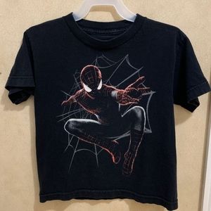 Spiderman T-Shirt Black Size S (6-7) Boys